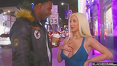 Big booty milf gets her booty fucked by a huge cock