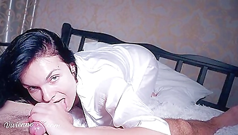 Big booty amateur brunette with big booty fucks dick pov