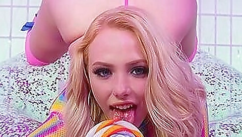 Sexy brunette with a nice ass and sexy body gets naked