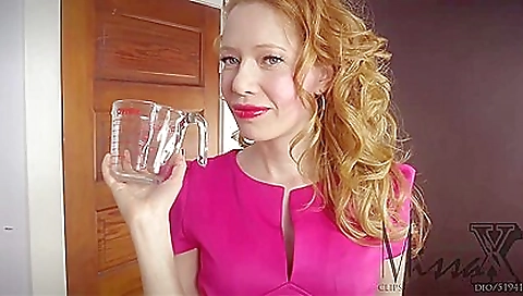 Redhead babe with big natural tits is amazing to watch